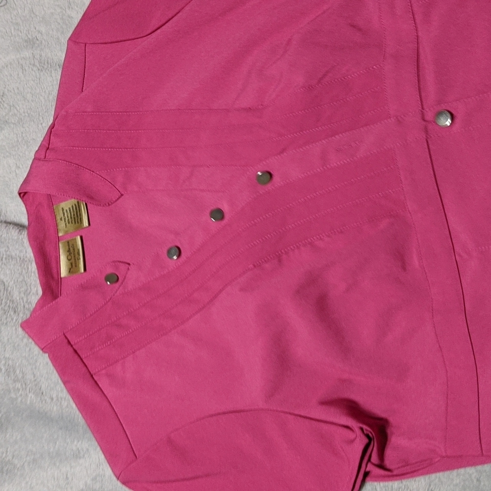 Fitted button front top, size PL, color is fuschia